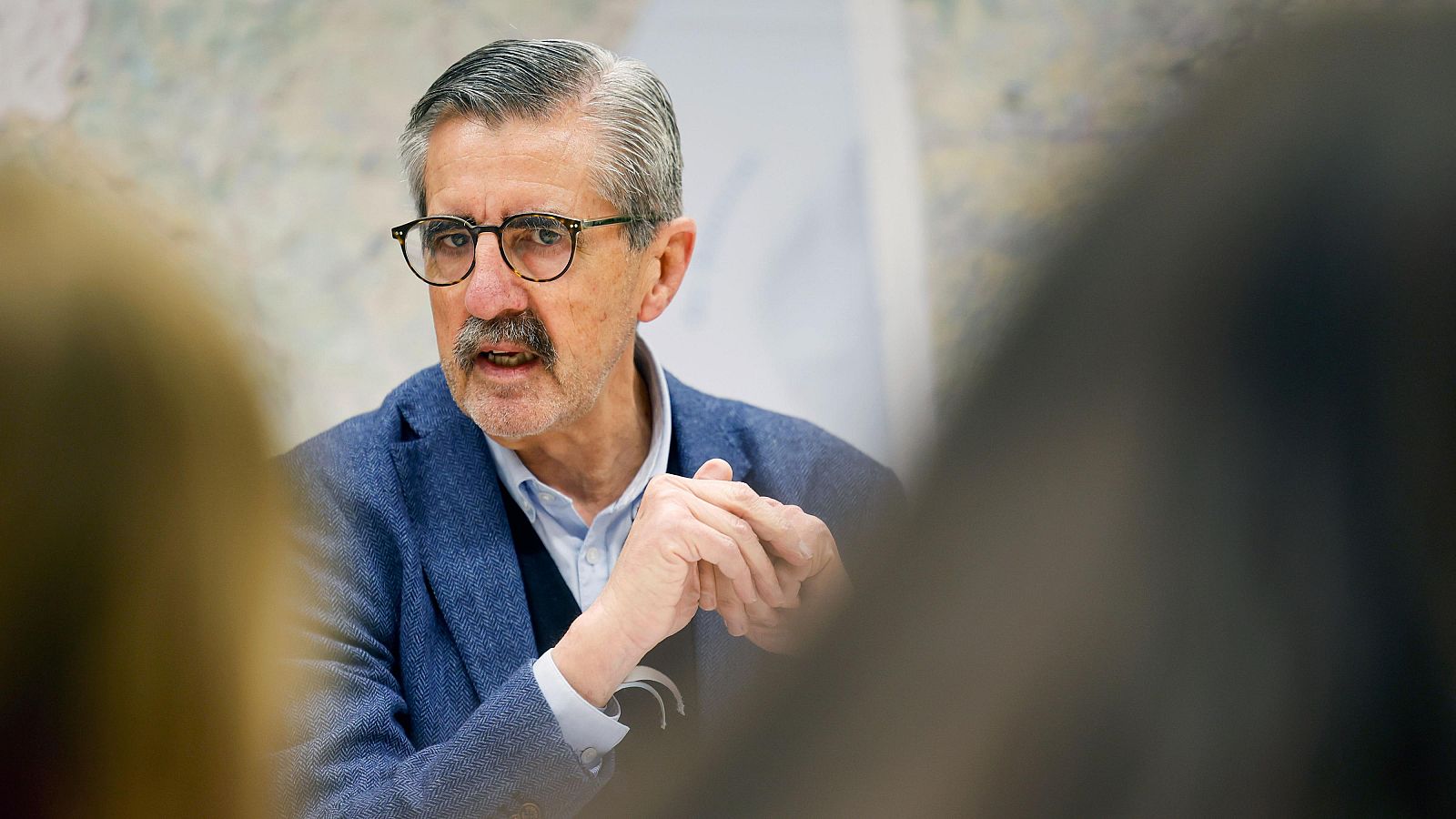 Dimite el comisionado del Gobierno para la dana tras la investigación sobre si falsificó su título | Ver