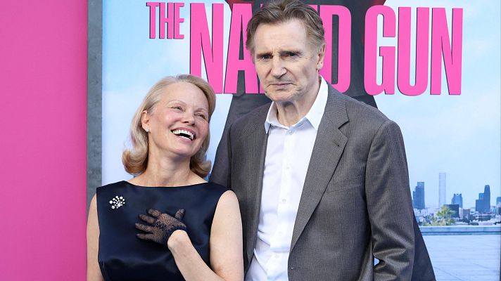 Telediario 1 - Liam Neeson y Pamela Anderson protagonizan la nueva versión de 'Agárralo como puedas', que se estrena en agosto