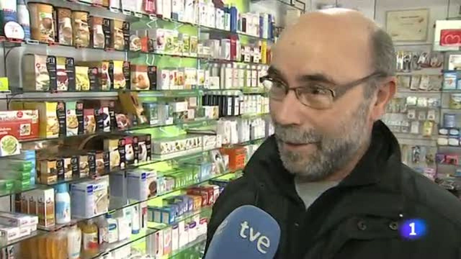 Les farmàcies catalanes s'omplen de clients que ja no han de pagar l'euro per recepta