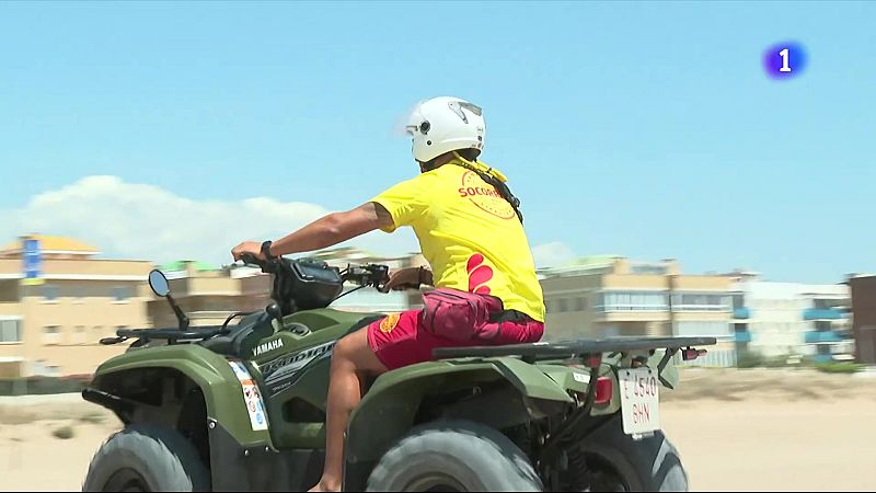 Vaga indefinida de socorristes deixa mitja Barcelona sense servei - L'Informatiu | Veure