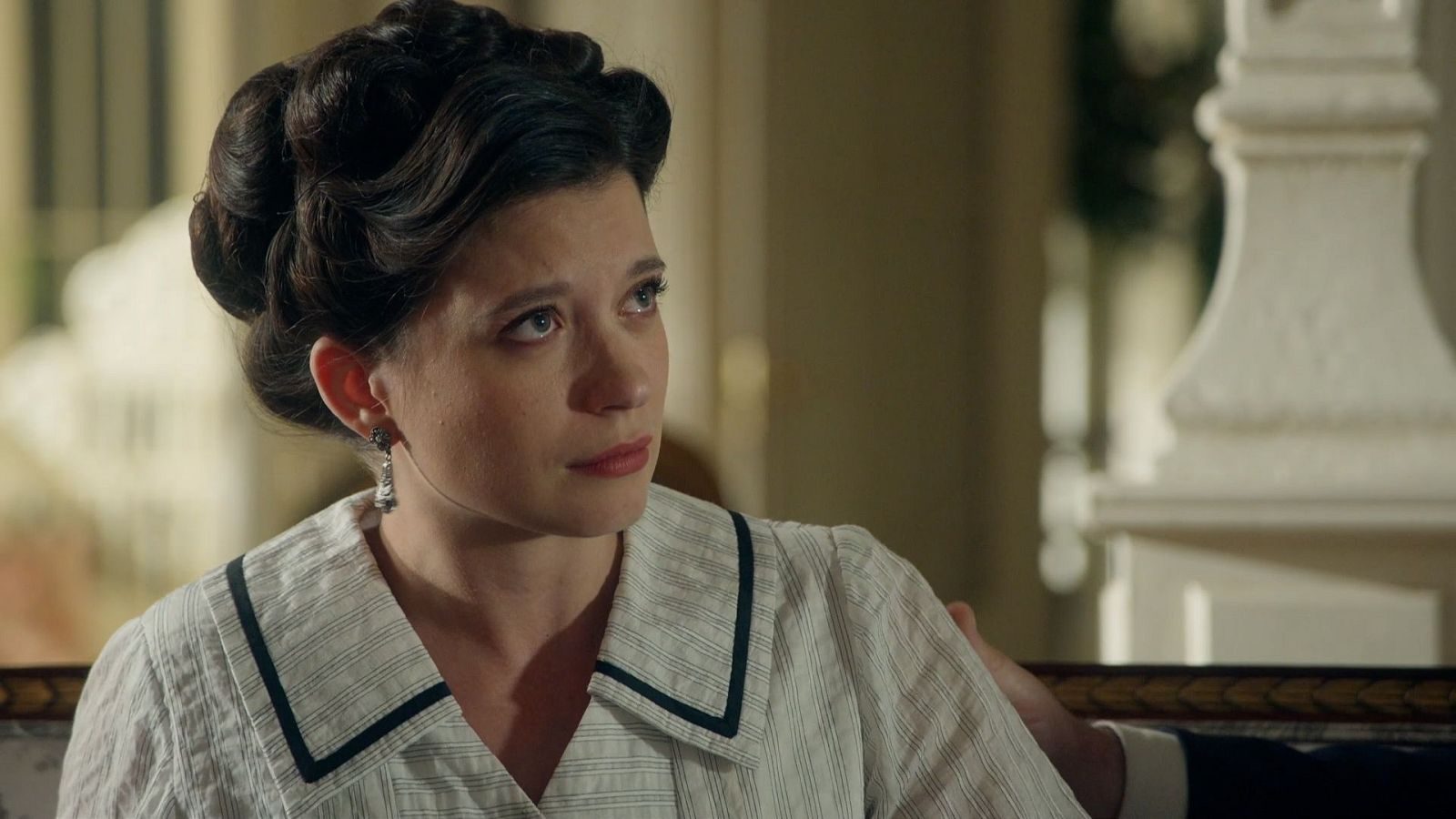 La Promesa - Martina se siente culpable de no ver a Cruz - La promesa | Ver