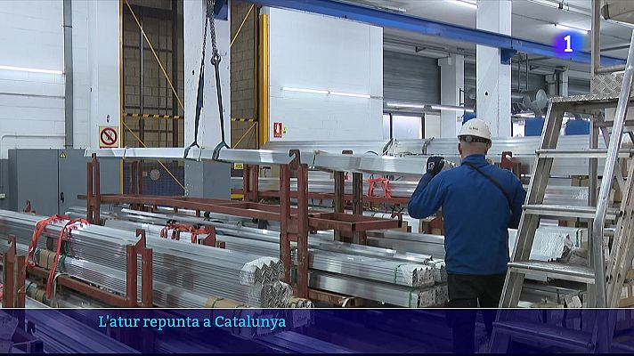 L'Informatiu - Rècord d’ocupació al juliol tot i el repunt de l’atur