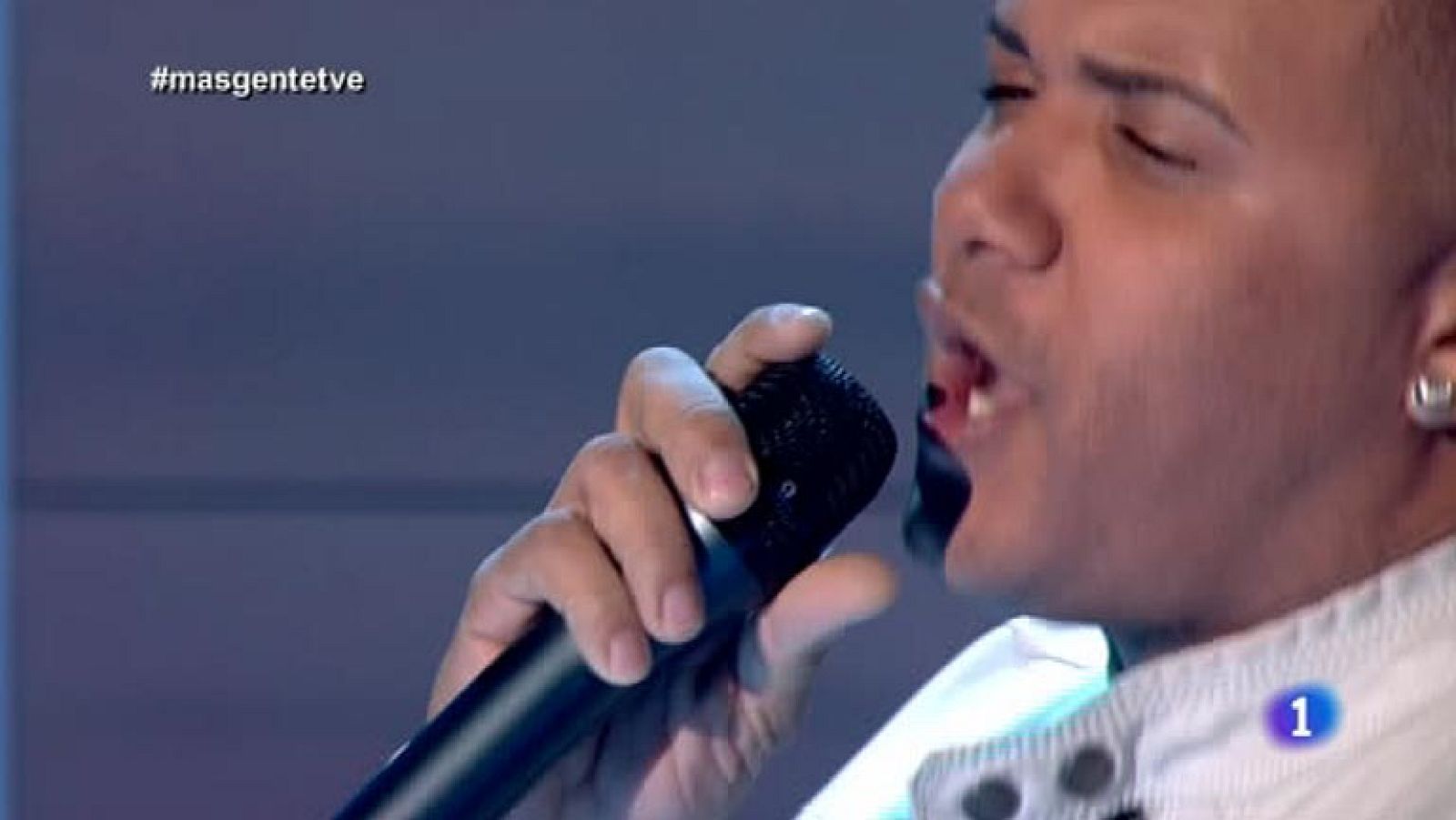 Más Gente - Henry Méndez canta 'Mi reina'