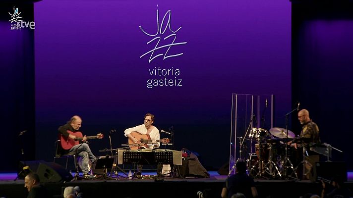 Festivales de verano de La 2 - 48º Jazz Vitoria Gasteiz: Al Di Meola Acoustic Trio