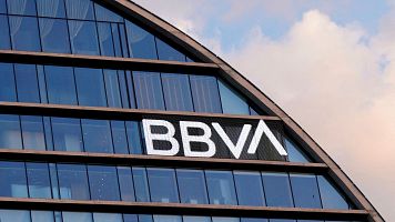 BBVA sigue adelante con la opa a Banco Sabadell pese a la venta de su filial britnica