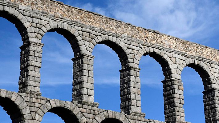 Mañaneros 360 - Subastan una piedra del Acueducto de Segovia