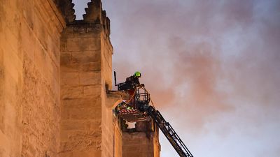 Extinguido el incendio declarado en la Mezquita de C�rdoba - Fin de semana 24h | Ver