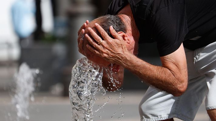Telediario Fin de Semana - La ola de calor, caldo de cultivo para los bulos que buscan negar la existencia del cambio climático