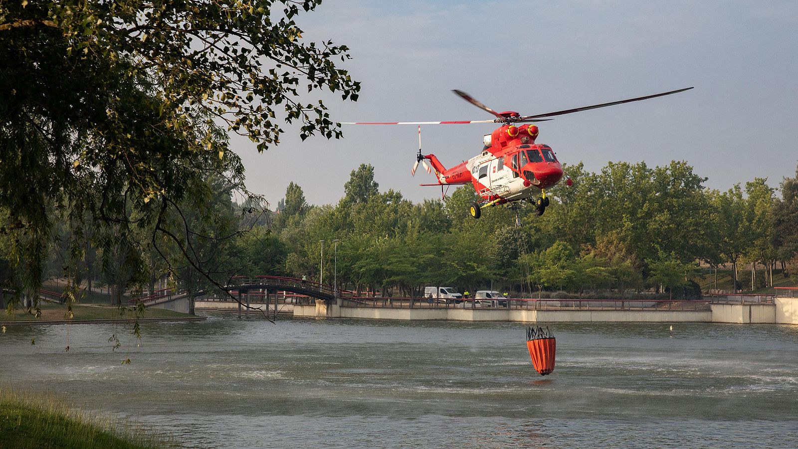 El incendio de Tres Cantos se cobra su primera victima mortal y ya está perimetrado - La hora de La 1 | Ver