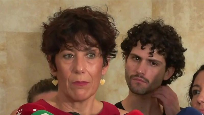 Saiz denuncia una "pancarta nazi" contra los menores migrantes - Informativo 24h | Ver