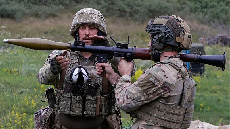 Los movimientos de tropas y combates continúan en el frente ucraniano a pocos días de la reunión entre Putin y Trump