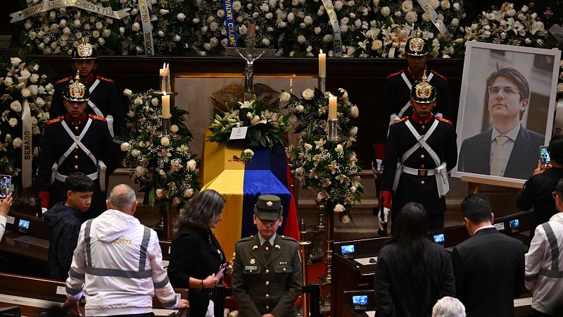 Miles de colombianos despiden a Miguel Uribe - Informativo 24h | Ver