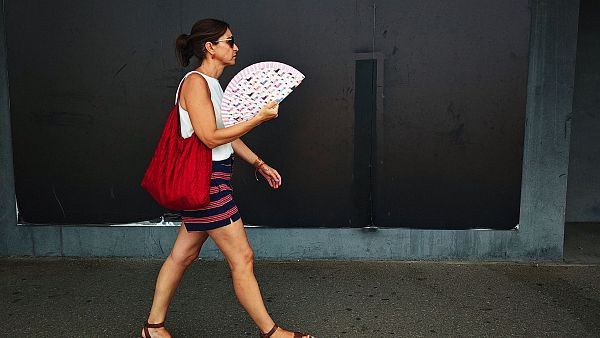 El calor da un breve respiro en el norte pero mantiene las alertas por altas temperaturas o tormentas