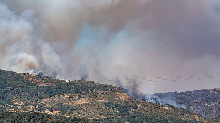 Telediario 2 - Tres localidades continúan desalojadas por los incendios en Extremadura
