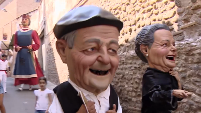 Numerosos pueblos de toda España disfrutan de sus fiestas veraniegas