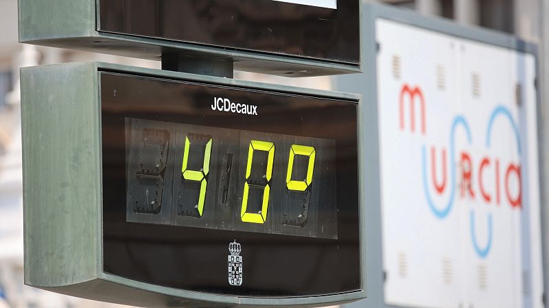 La ola de calor empieza a bajar tras 16 días pero se mantiene la alerta roja en algunas provincias