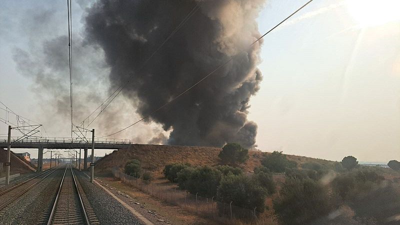 Cortada la circulación ferroviaria entre Madrid y Andalucía por un incendio en Toledo