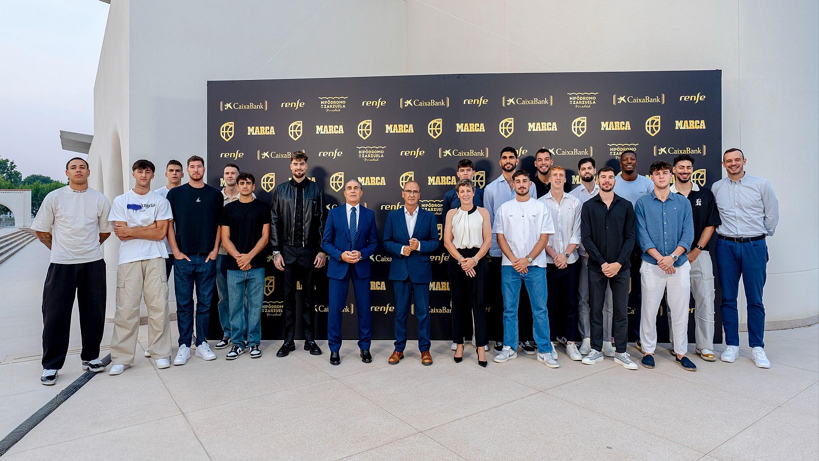 Premios FEB a los mejores jugadores de la temporada - Baloncesto en RTVE | Ver