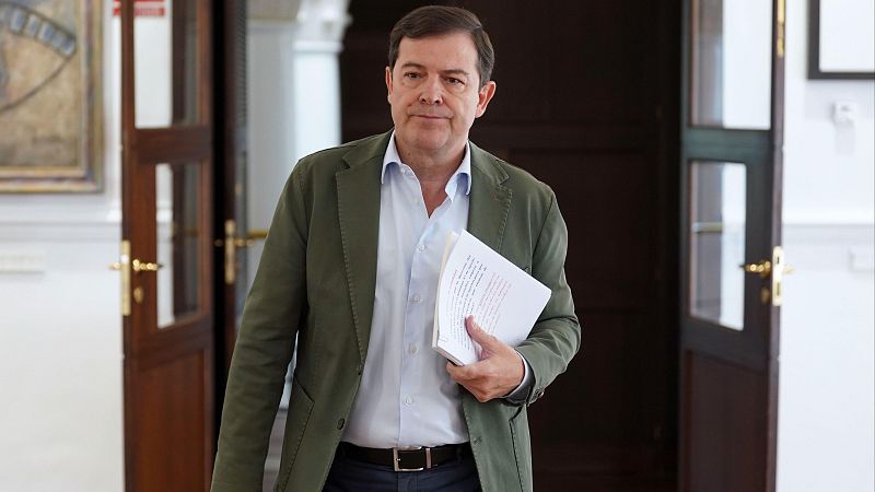 Mañueco defiende su gestión de los incendios | Ver