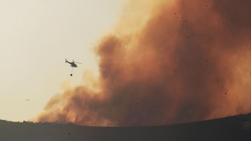 Día clave en la lucha contra el fuego después de una noche favorable