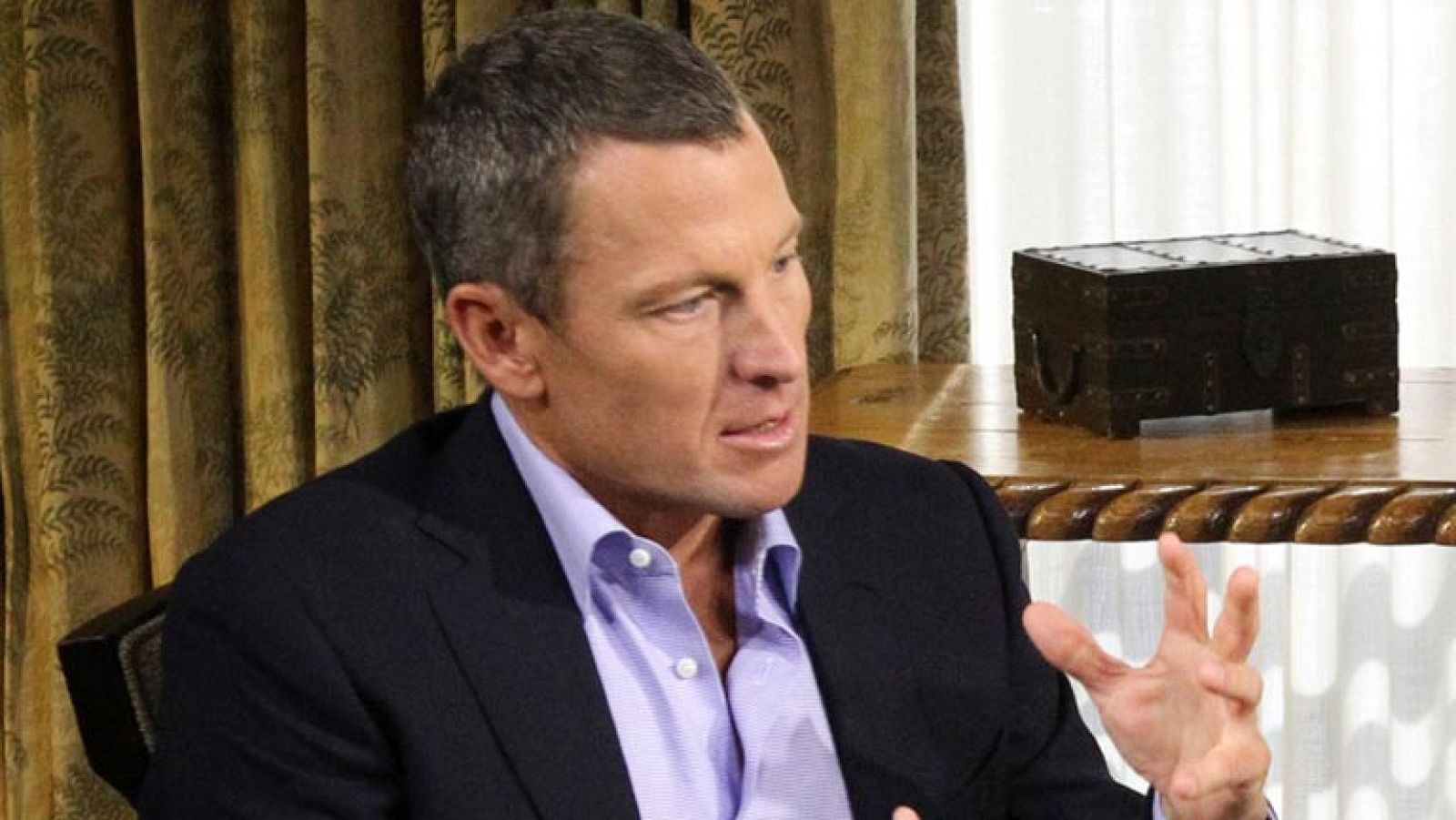 Armstrong se emociona al recordar cómo confesó su dopaje a sus hijos | Ver