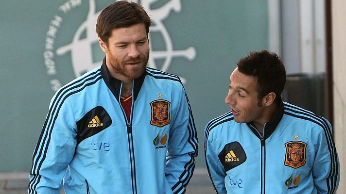Fútbol - Xabi Alonso y su "recuerdo espectacular" de Santi Cazorla en la selección