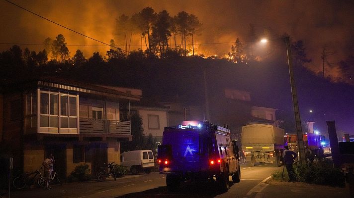 Telediario Fin de Semana - Las llamas siguen amenazando Ourense y hay dos fuegos activos en la provincia