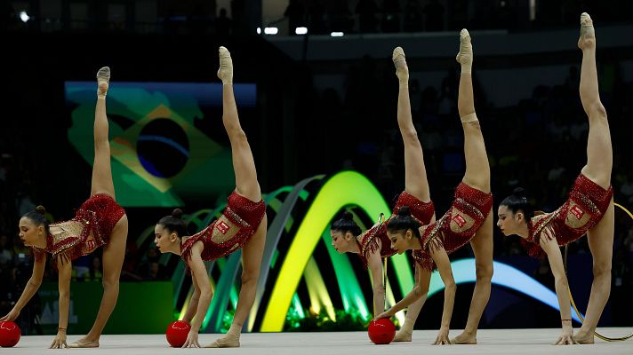 Gimnasia rítmica - Campeonato del Mundo. Final conjuntos 3 pelotas / 2 aros