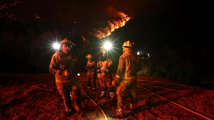 Telediario 1 - La situación laboral de los bomberos forestales es diferente en cada comunidad