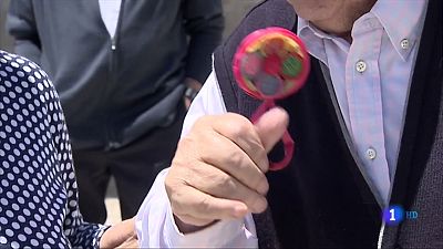 Un sonajero identifica a una mujer en el cementerio de Palencia | Ver ahora