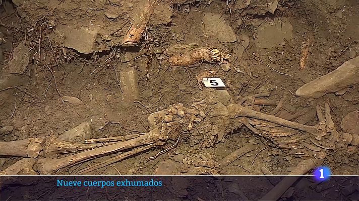 Panorama Regional - Hallados nueve cuerpos en la fosa de Parasimón II (Lena, Asturias)