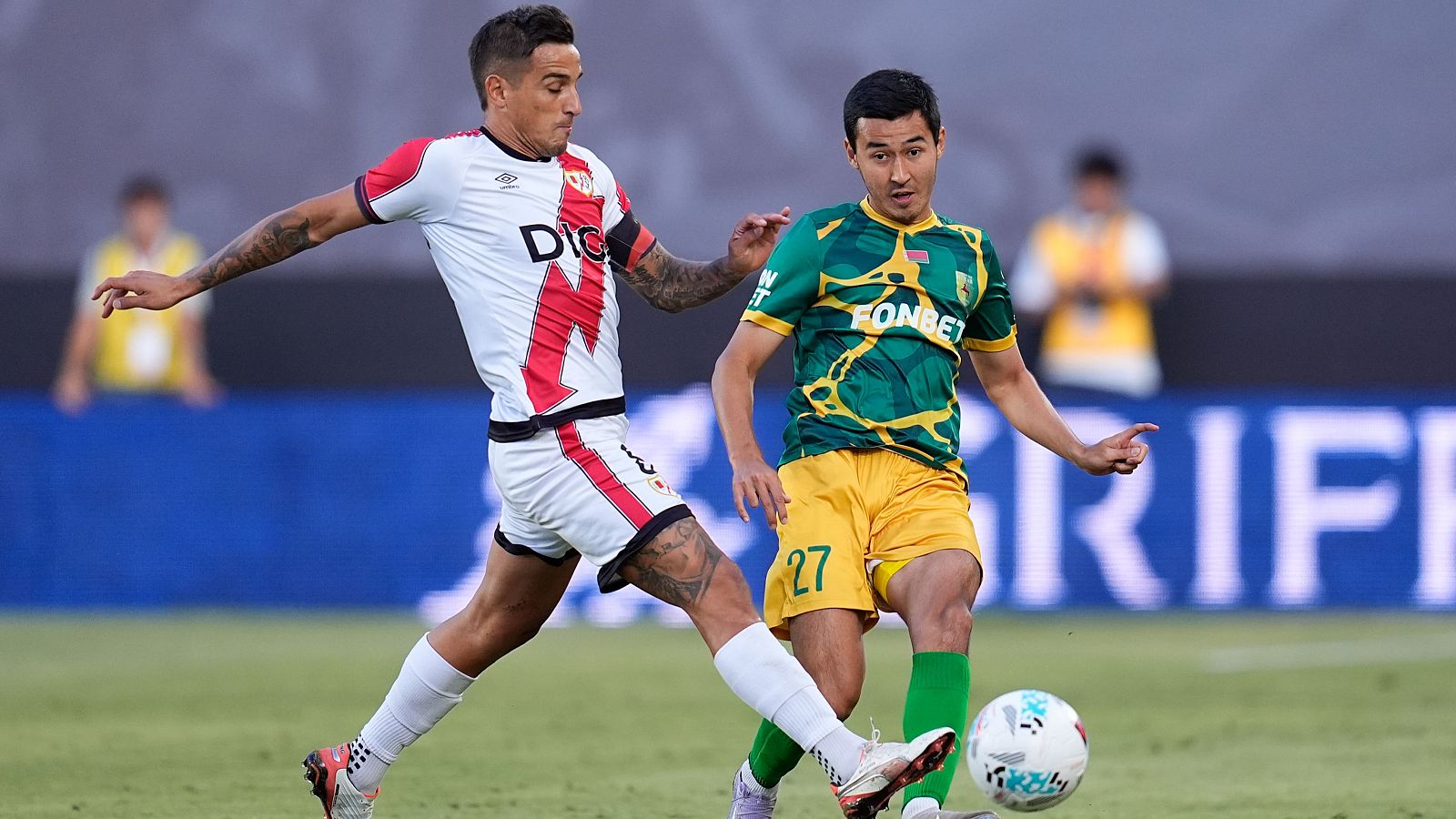 Rayo Vallecano - Neman Grodno | Resumen - Fútbol | Ver