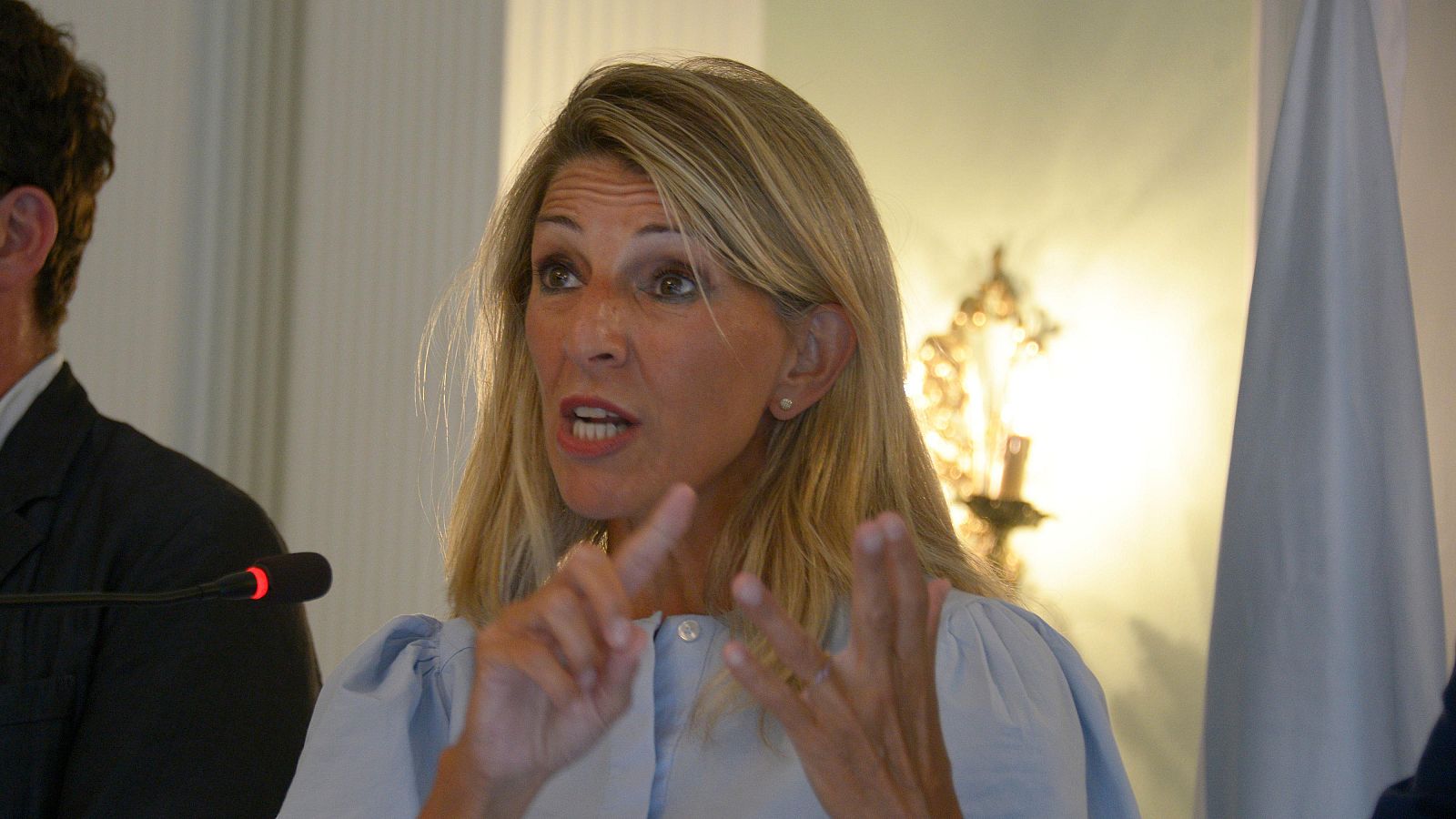 Díaz pide a Vox "más derechos humanos y menos odio" - Telediario 1 | Ver