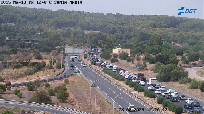 Telediario 1 - Cada verano la DGT despliega un amplio operativo para vigilar las carreteras