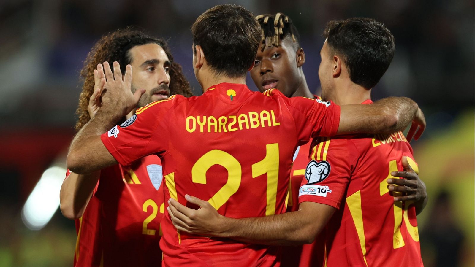 La Roja se enfrenta a Turquía en la segunda jornada de clasificatorios para el Mundial 2026. Vive el emocionante duelo en La 1 y en RTVE Play