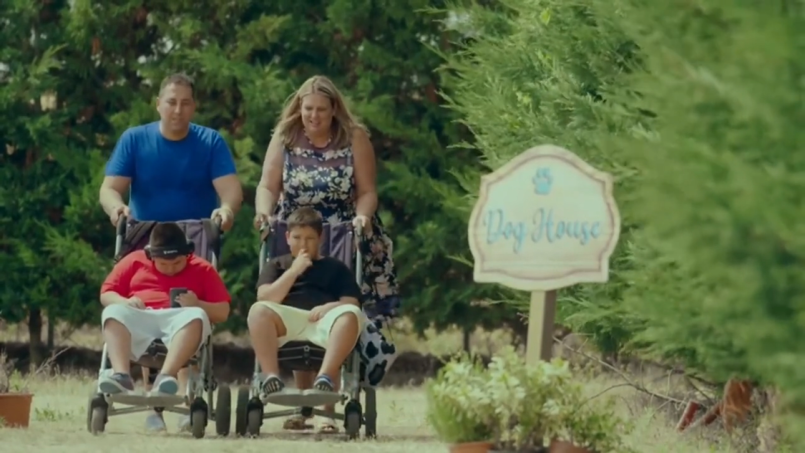 La familia García: "Nosotros amamos por encima de todo" - Dog House | Ver