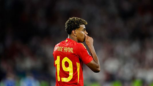 Lamine recuerda su debut con Espaa: "Fue muy especial"