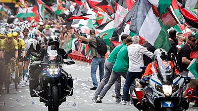 Las protestas en Bilbao contra la participación del equipo Israel dejan sin ganador la etapa de la Vuelta