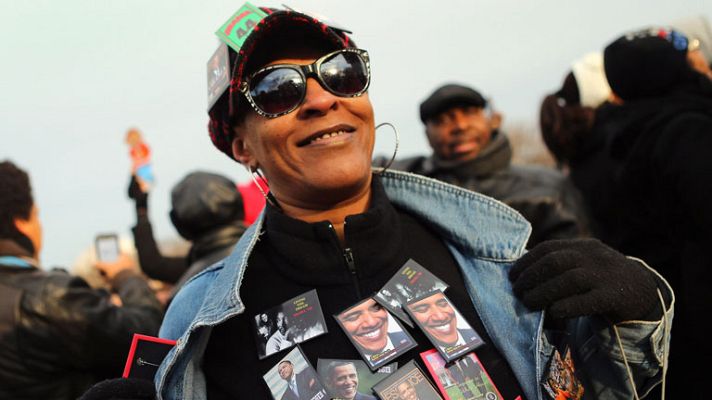 Telediario 1 - La comunidad afroamericana ve a Obama como uno de los suyos