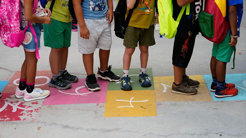 Los alumnos usarán menos tecnología digital en el curso que comienza