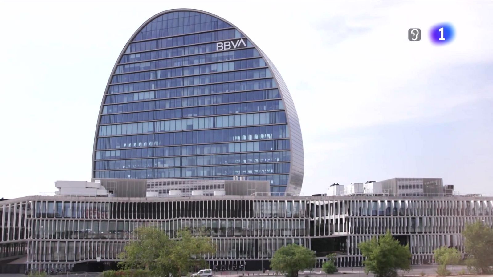 L'OPA hostil del BBVA al Banc Sabadell rep llum verda