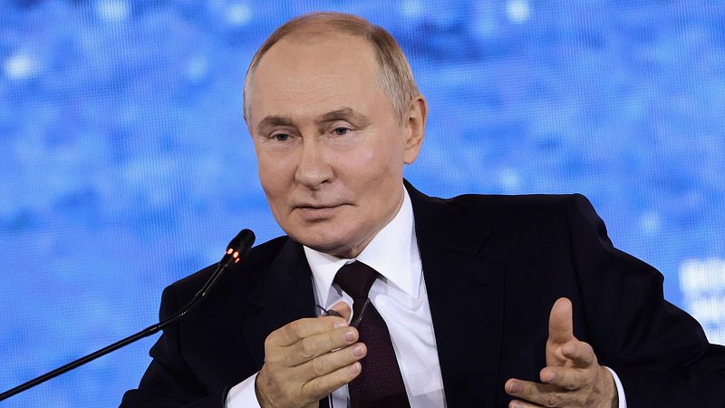 Putin rechaza cualquier intervención extranjera en Ucrania antes o después de un eventual alto el fuego
