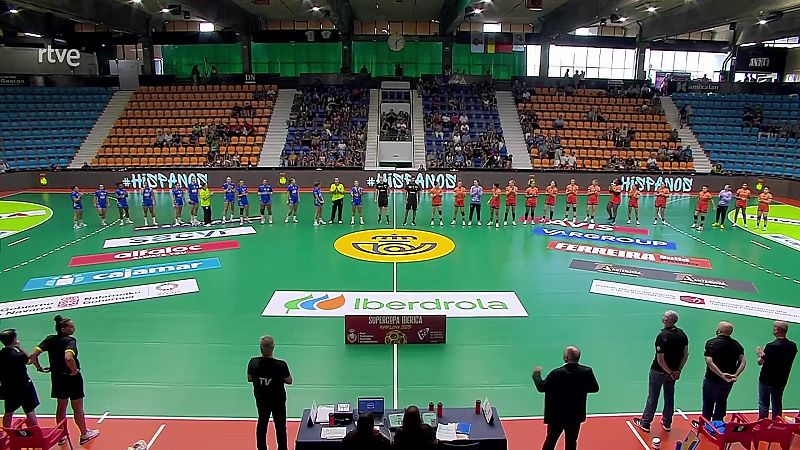 Balonmano - Supercopa Ib�rica Femenina. 1� semifinal: Super Amara Bera Bera - Madeira SAD - Balonmano | Ver