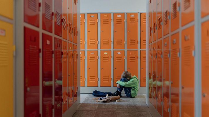 Telediario 2 - La Fiscalía insta a prevenir el acoso escolar al detectar 1.196 casos en 2024