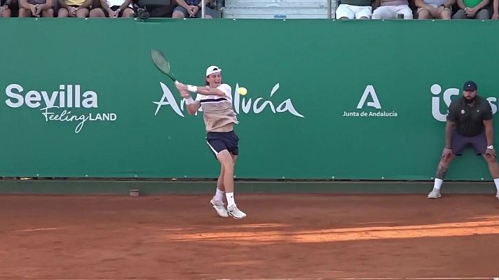 Tenis - ATP Challenger Sevilla. 1ª semifinal: D. Mérida - I. Buse