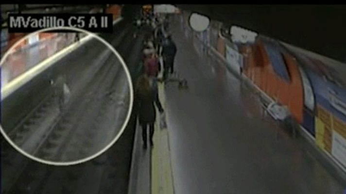 Telediario 1 - Rescate en el Metro