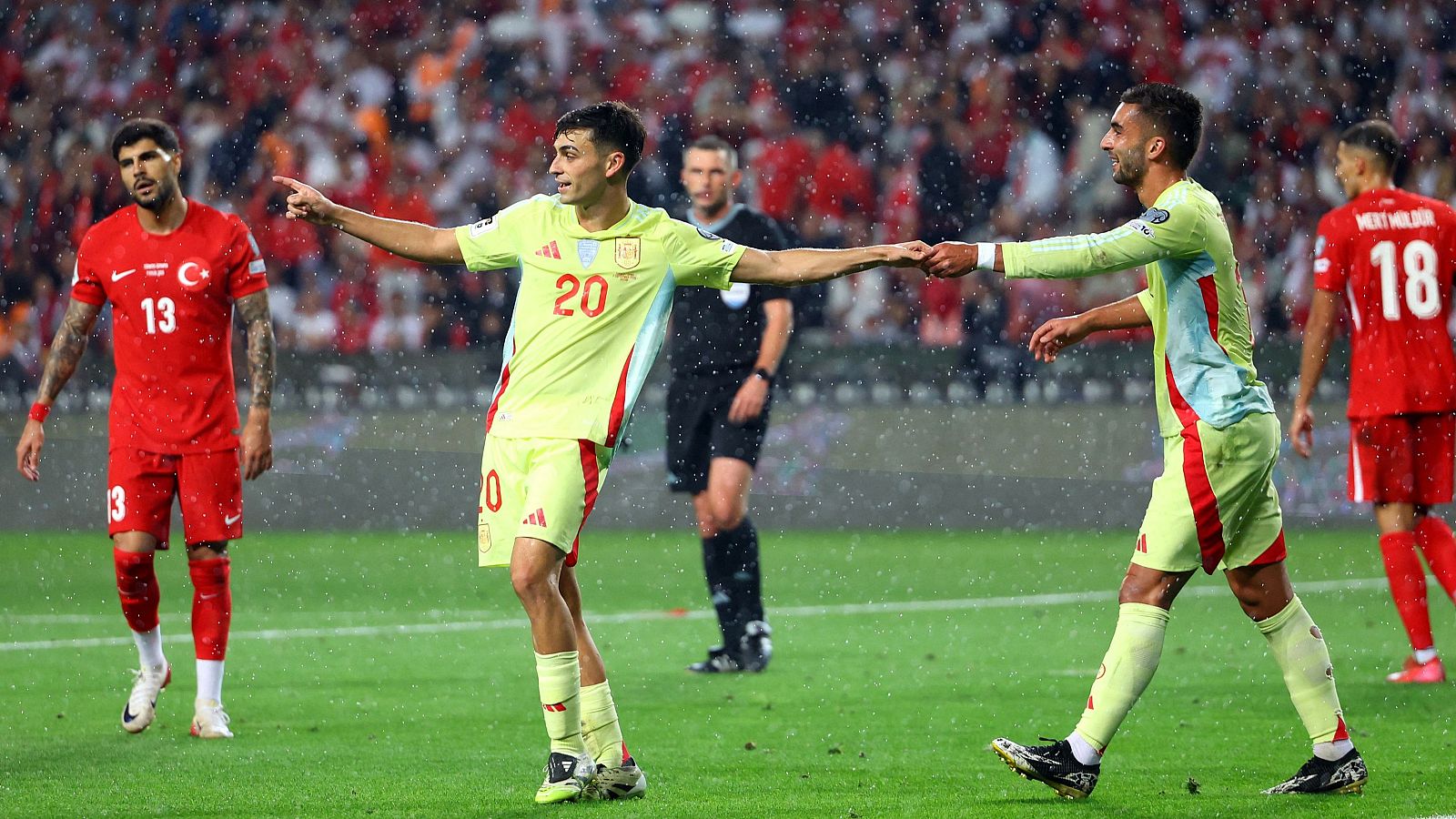 Clasificación Mundial 2026 | Doblete de Pedri en el Turquía-España | Ver
