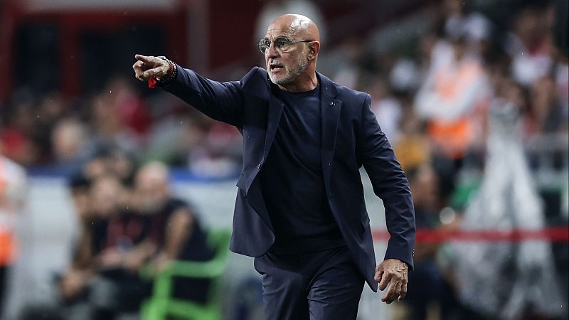 De la Fuente: ''El equipo no para de crecer'' - Fútbol | Ver