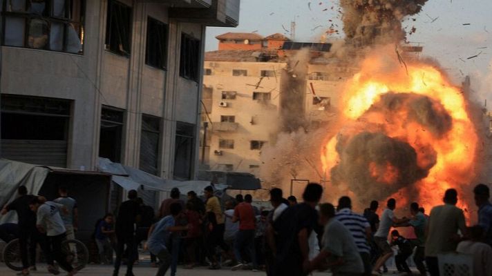 Telediario Matinal - Israel ataca un tercer edificio de gran altura en Ciudad de Gaza