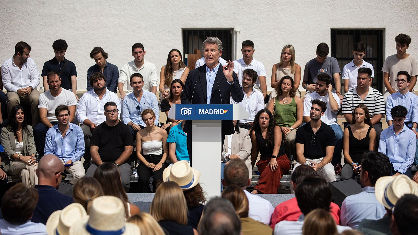 La crispación entre el PP y el Gobierno marca el arranque del curso político - Telediario 1 | Ver